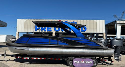 2025 Bennington 27 QSBAX2