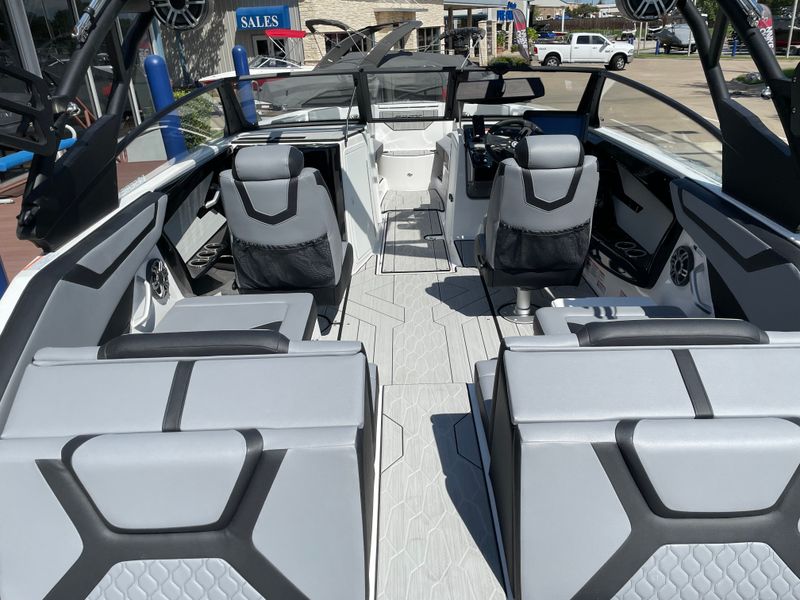 Boat Image 14