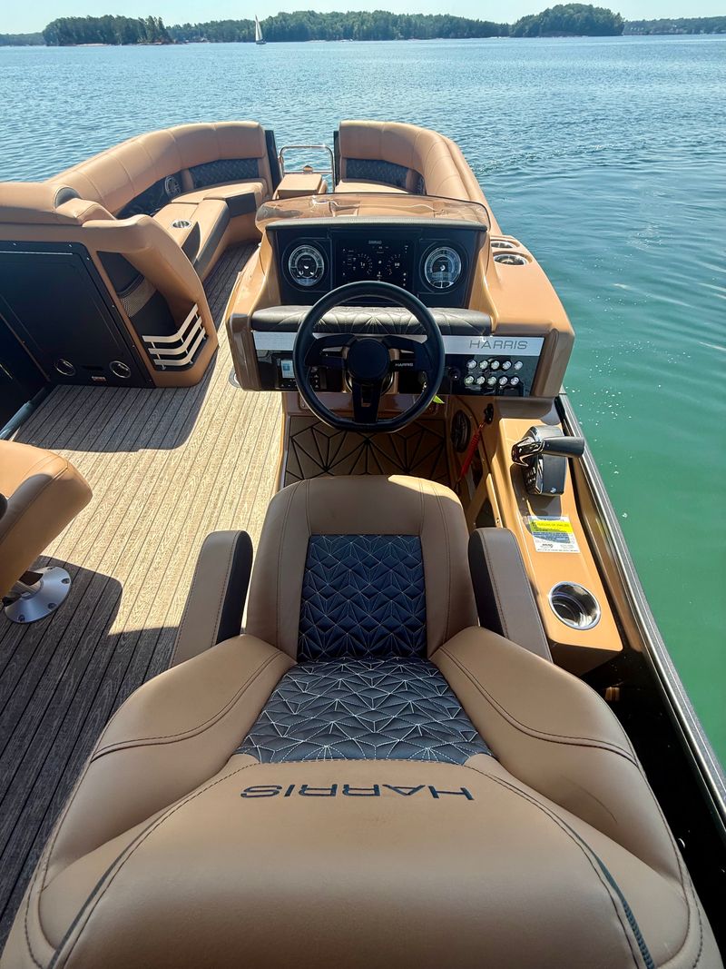 Boat Image 11