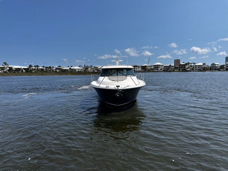 2024 Tiara Yachts 44 Coupe