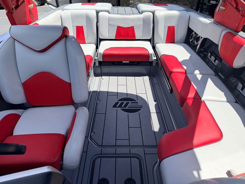 Boat Image 12