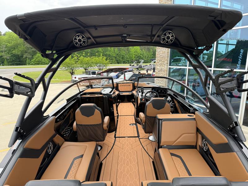 Boat Image 10