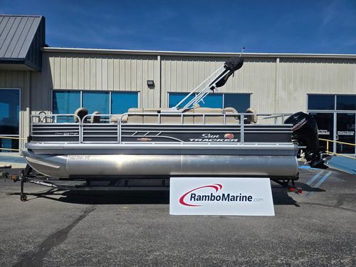 2023 Sun Tracker Fishing Barge 20 DLX