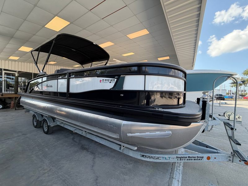 2023 Barletta Lusso L25UC