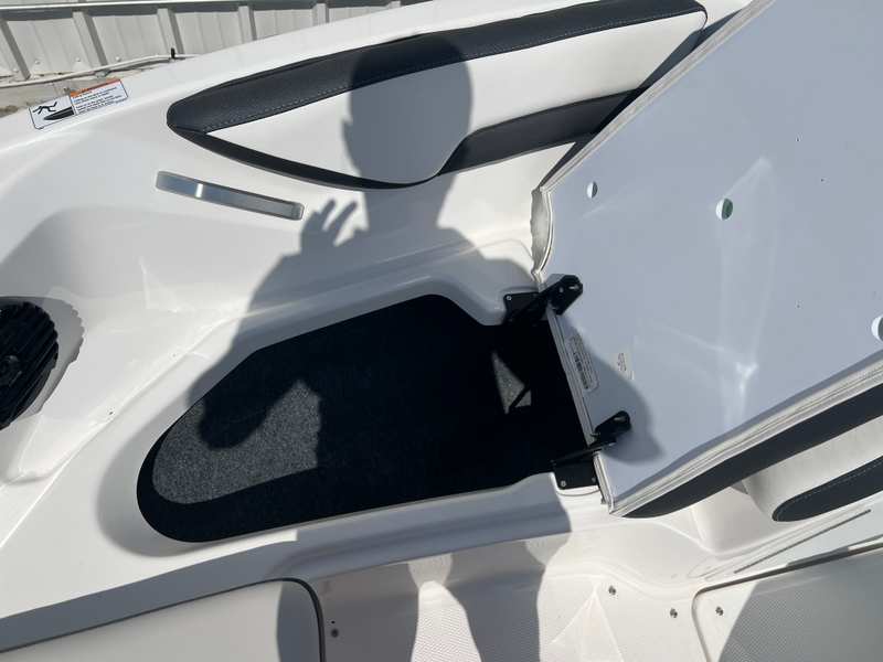 Boat Image 10