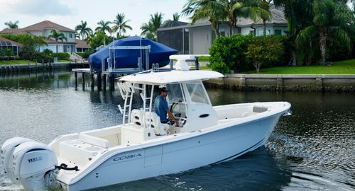 2024 Cobia 301 CC