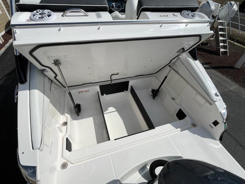 Boat Image 21