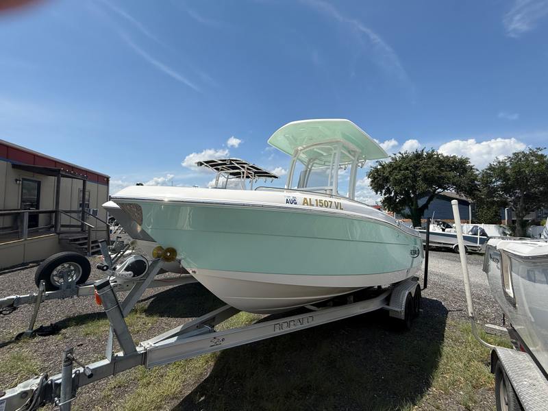 2022 Robalo 222 EX